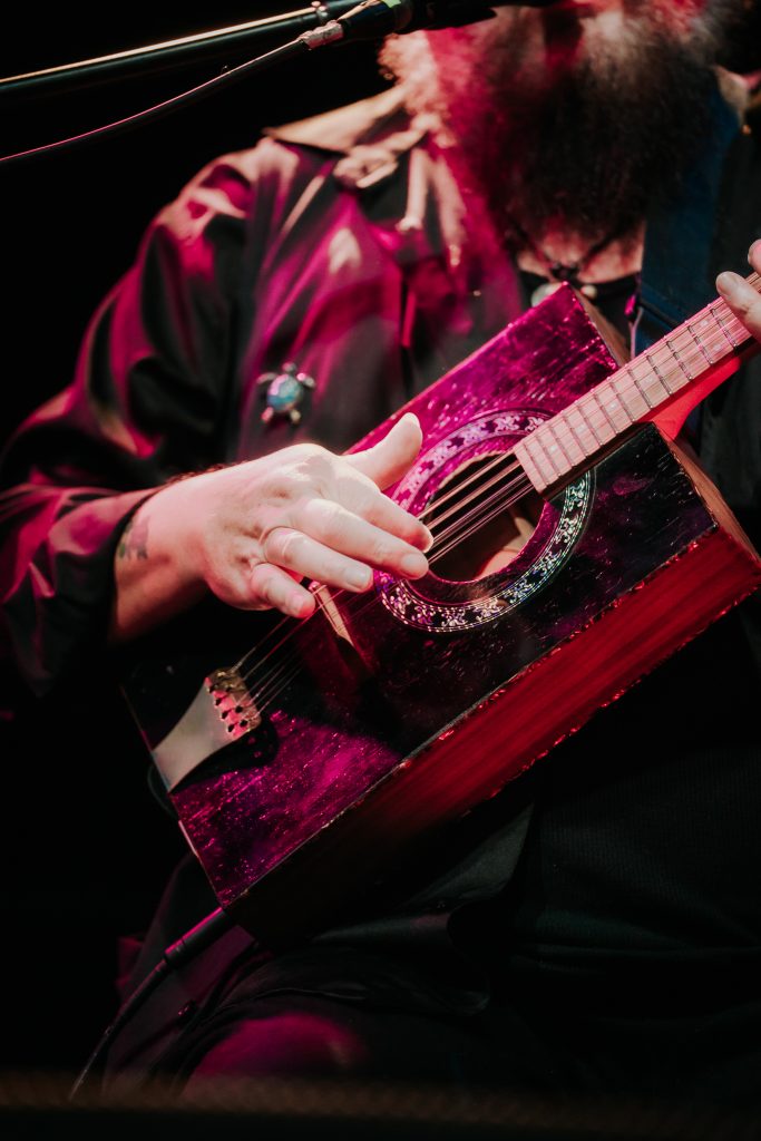 Alain Johannes -25