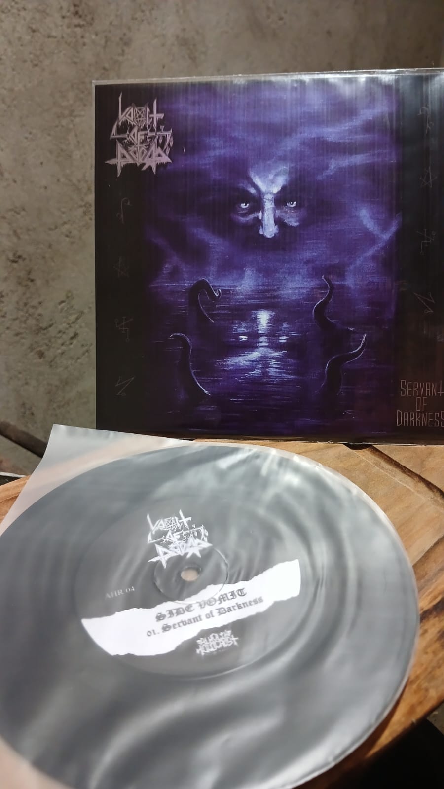 Vomit of Doom - Servants of Darkness 7"