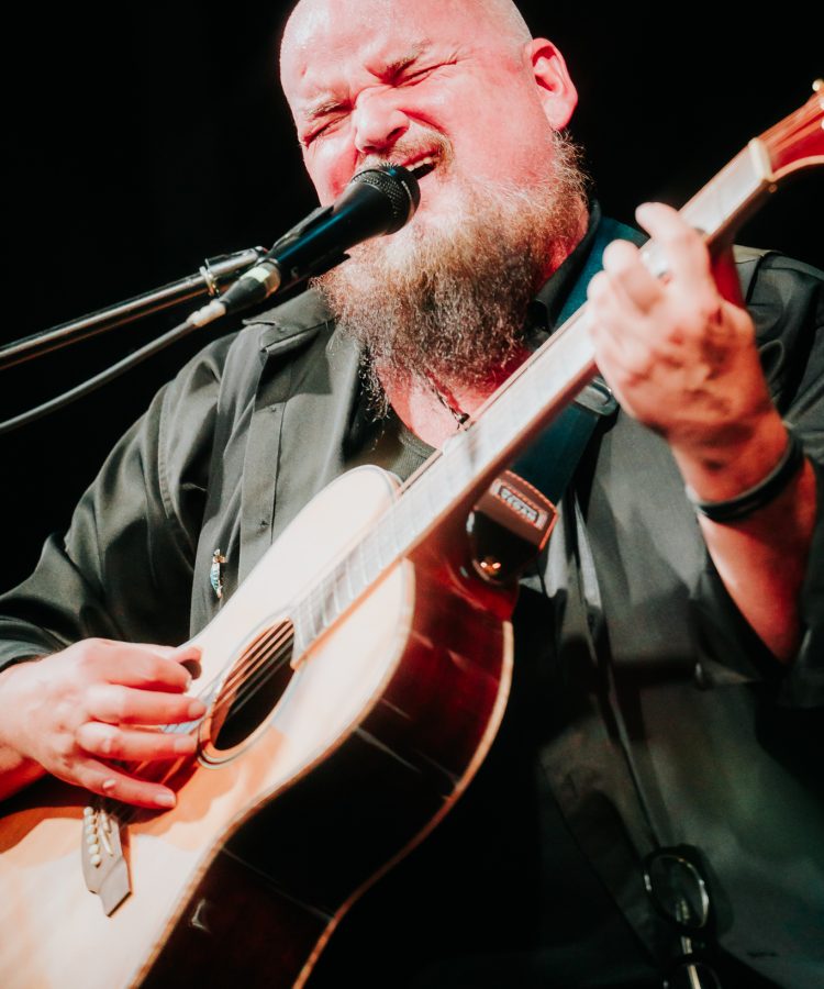 Alain Johannes -15 Alain Johannes -15